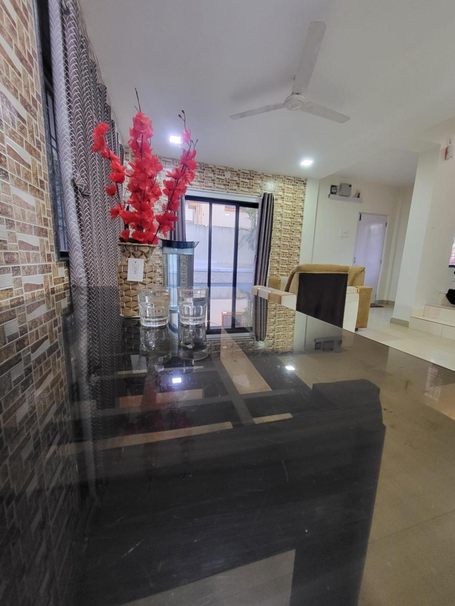 The Perfect Stays Para Disco Big Pool Cricket Turf Villa ロナバラ エクステリア 写真